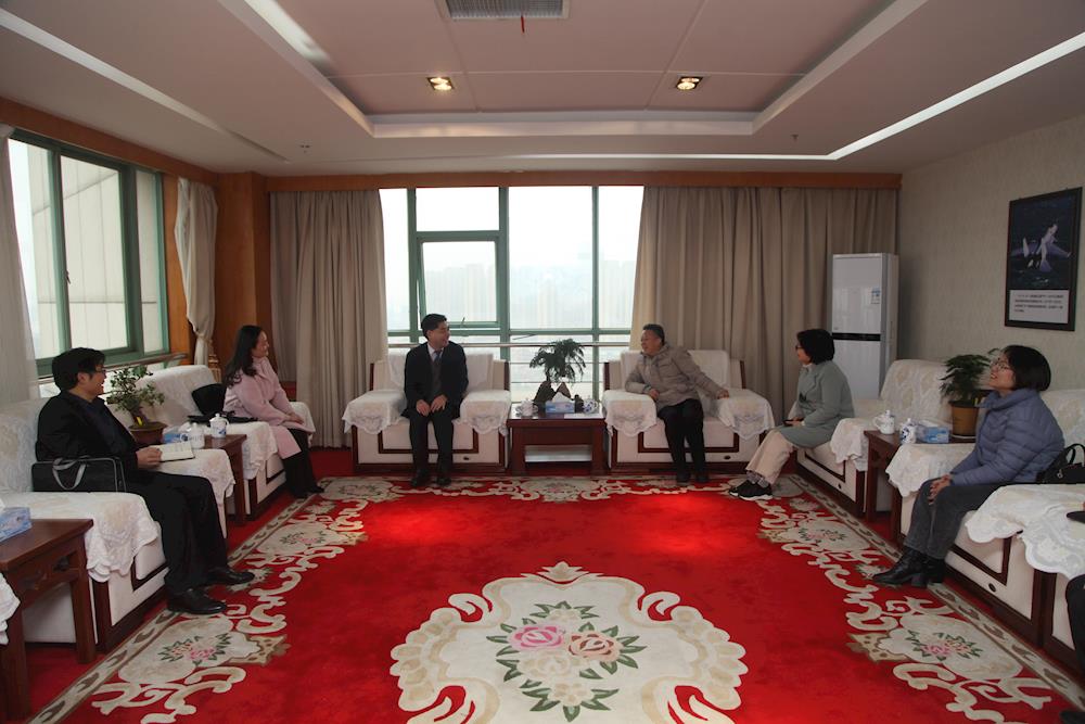 78b1a704c06443159f593cebd6edb0e8.jpg 78b1a704c06443159f593cebd6edb0e8.jpg