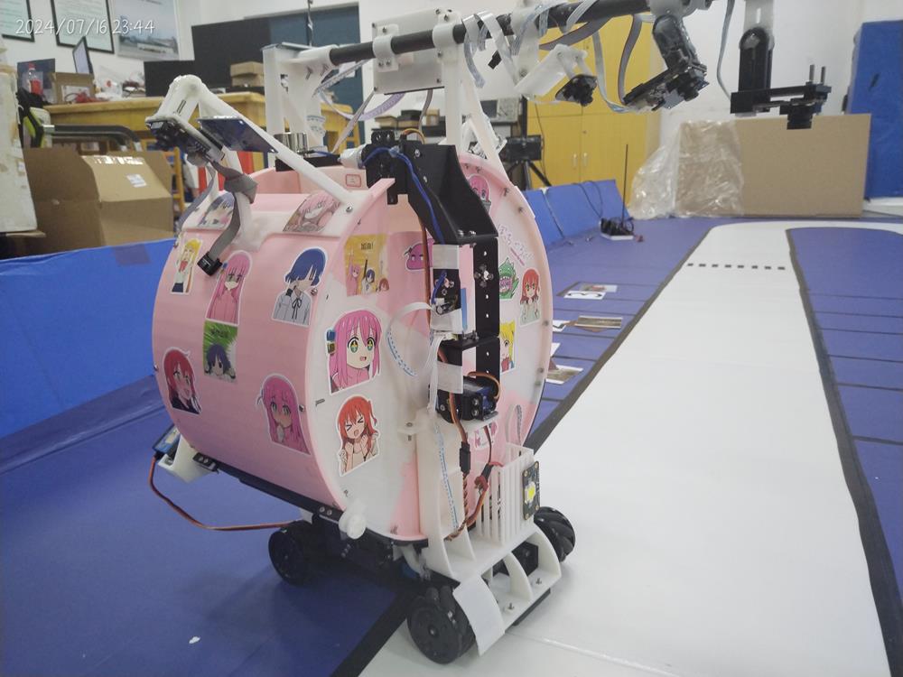 2智能视觉车模作品.jpg